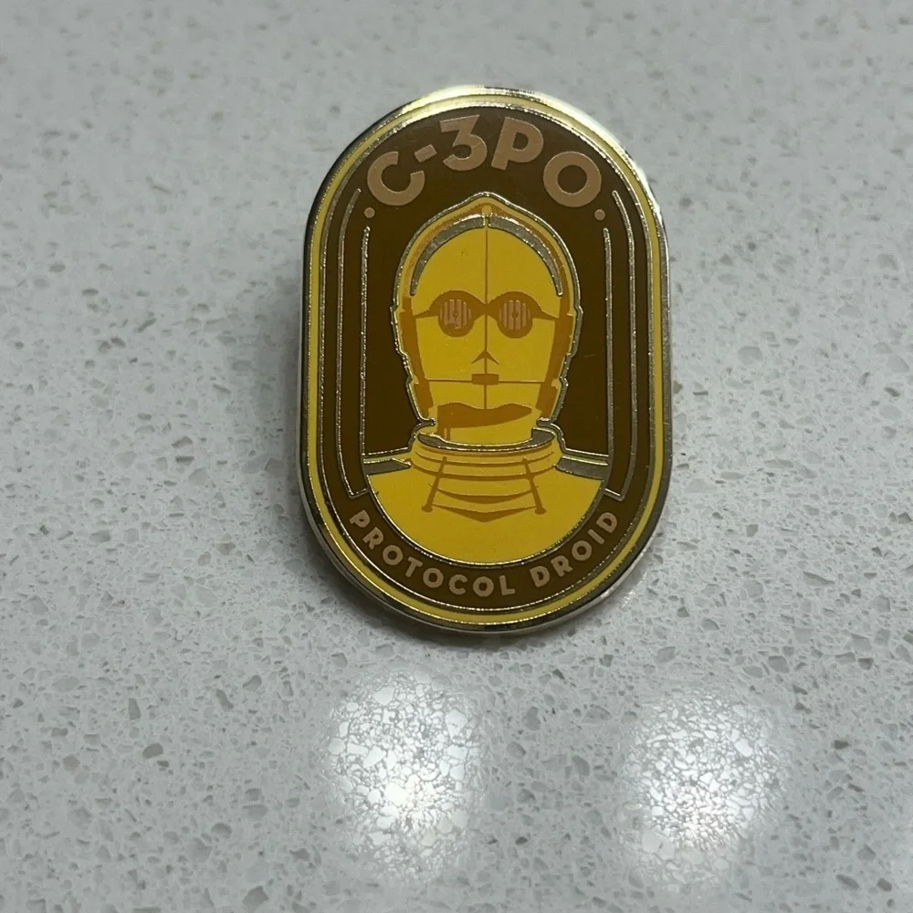 Disney Gold and Brown C-3PO Jewelry Accessory